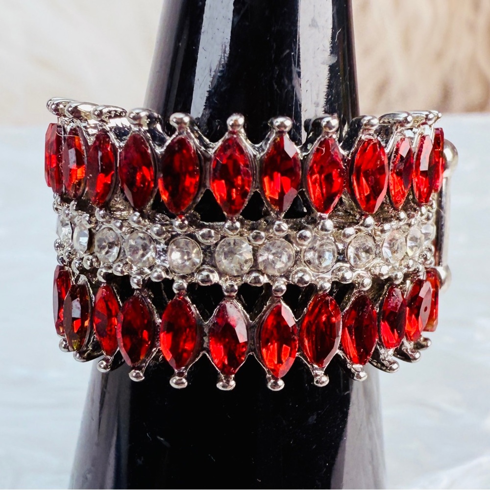 Red And Silvertone Size 7 Adjustable Stretch Stat… - image 5